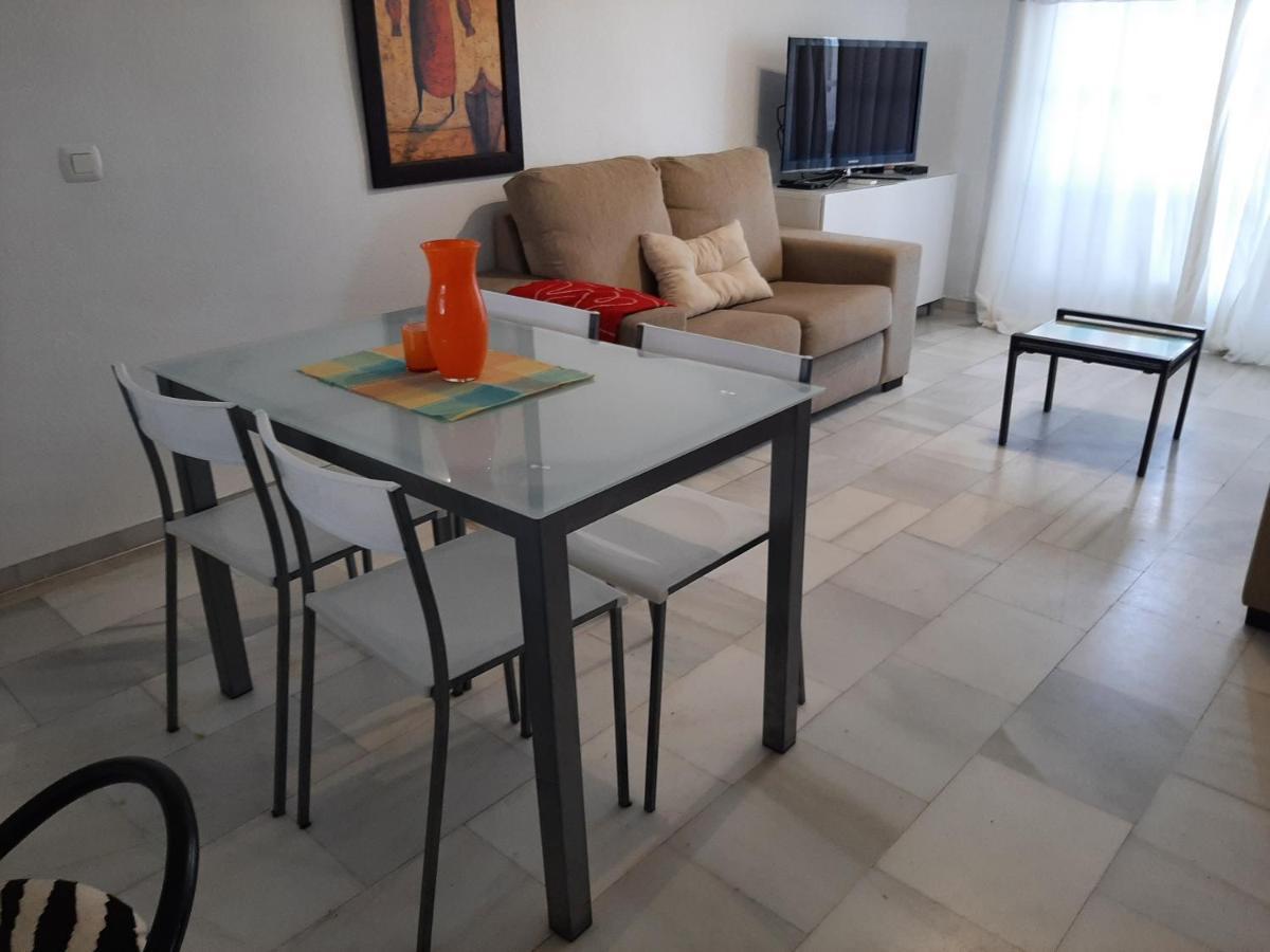 Puerto De La Duquesa Beach Apartment Кастильо-де-Сабинильяс Экстерьер фото