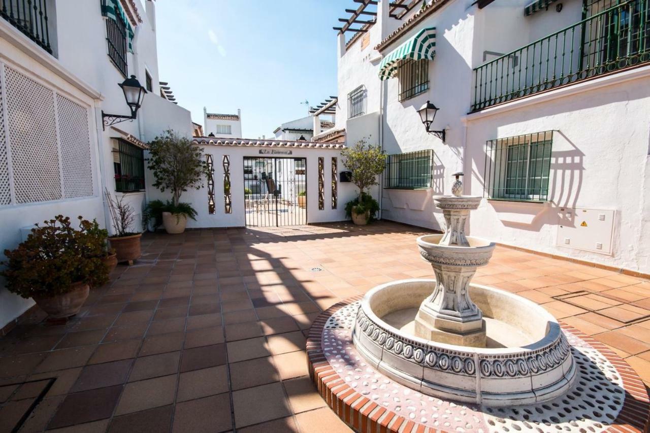 Puerto De La Duquesa Beach Apartment Кастильо-де-Сабинильяс Экстерьер фото