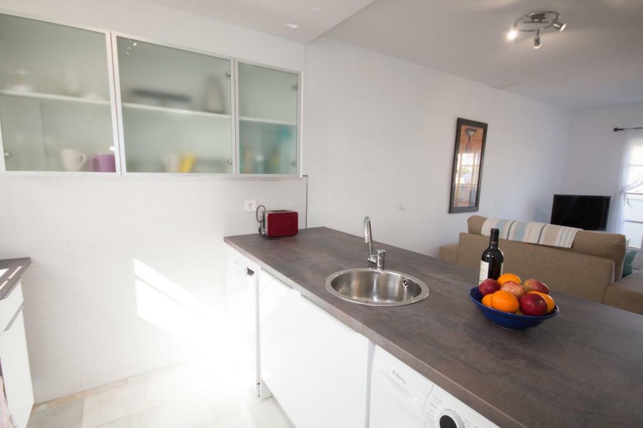 Puerto De La Duquesa Beach Apartment Кастильо-де-Сабинильяс Экстерьер фото