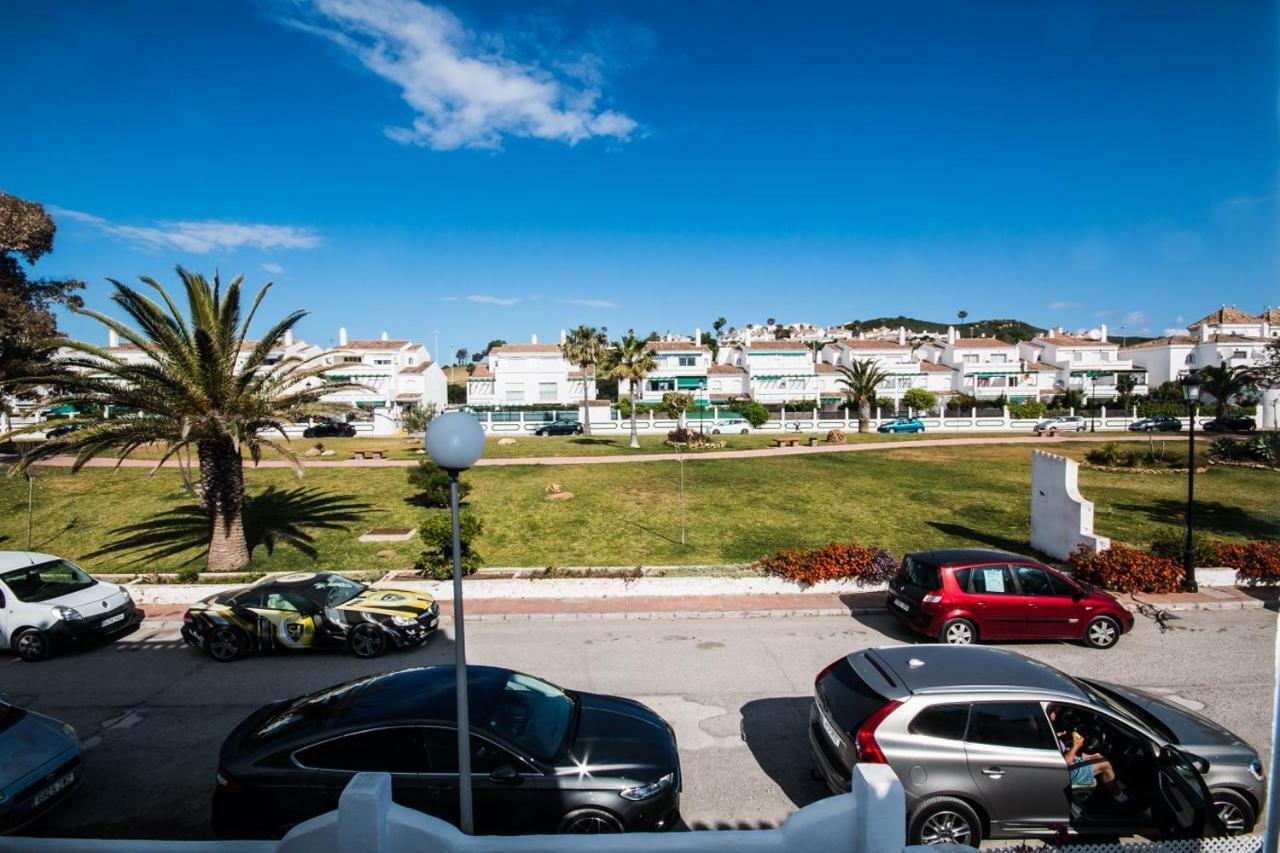 Puerto De La Duquesa Beach Apartment Кастильо-де-Сабинильяс Экстерьер фото